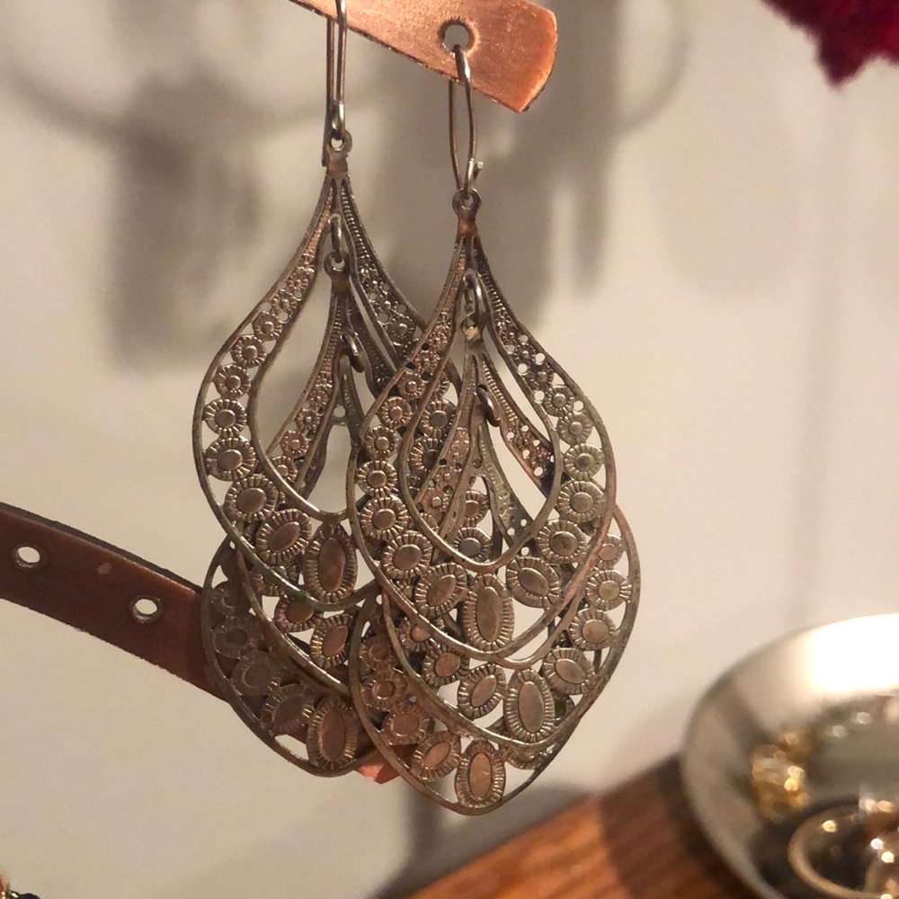 Silver dangling earrings